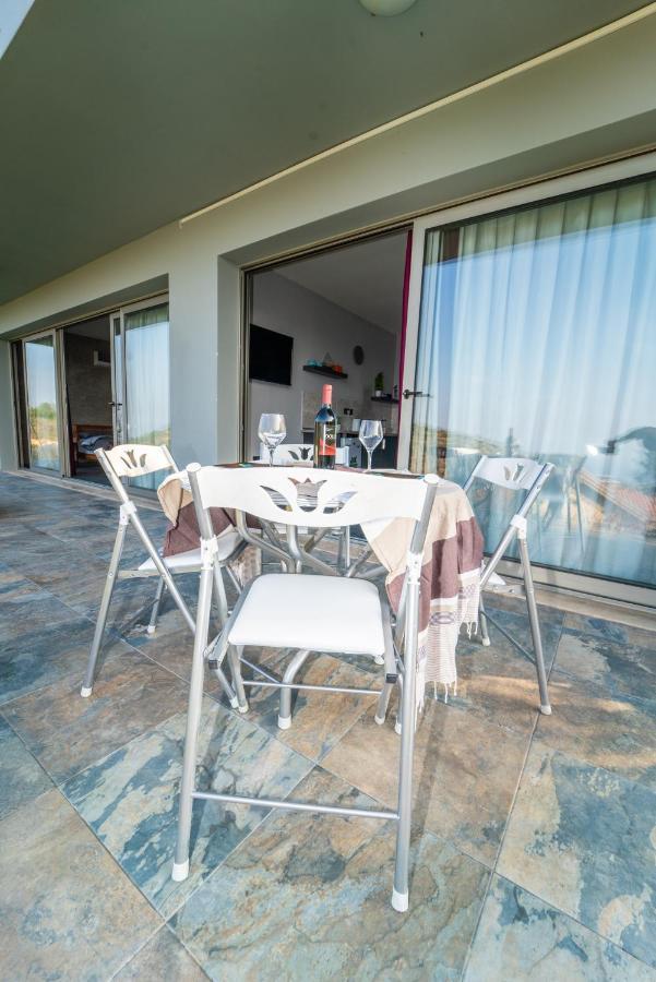 Chardonnay Guest Studio Rooms With Great View For Nature Lovers Kyrenia  Eksteriør billede