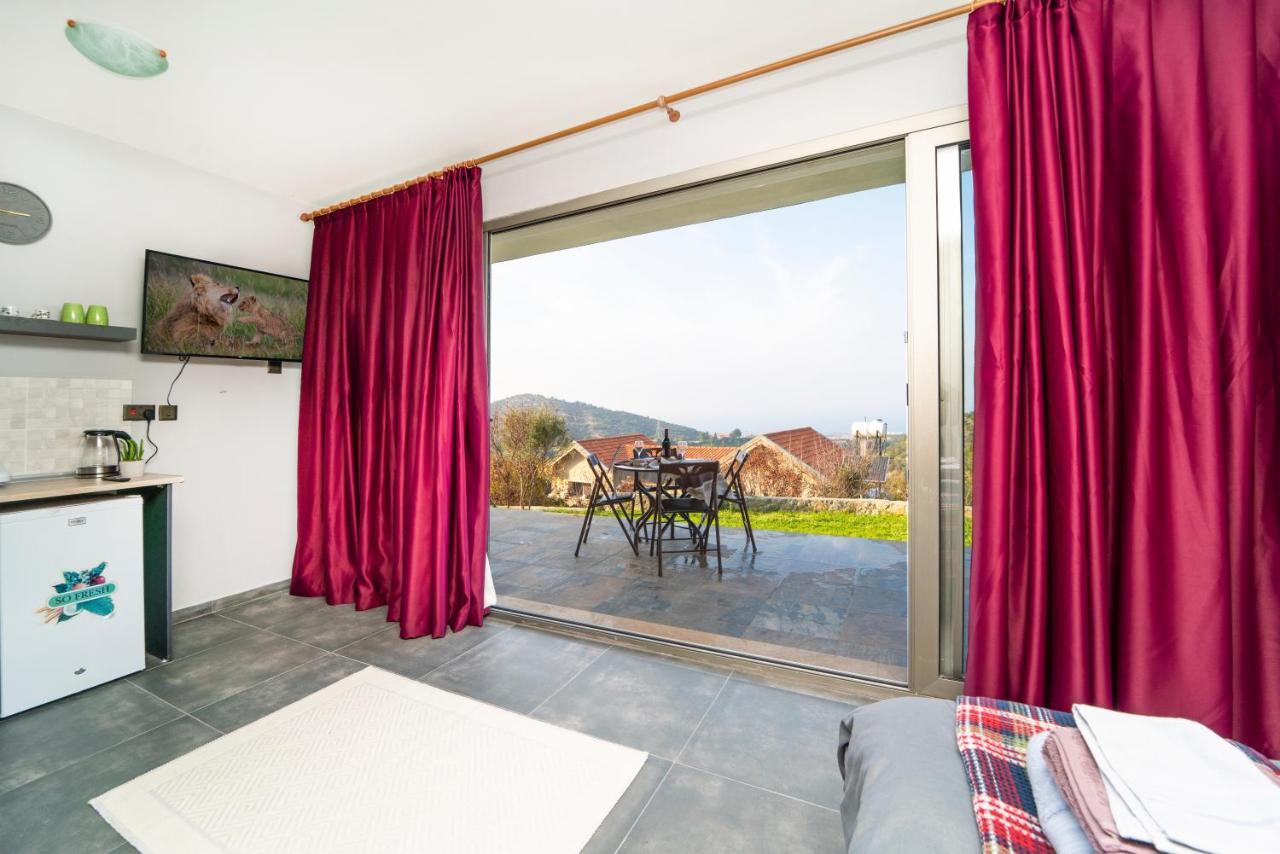 Chardonnay Guest Studio Rooms With Great View For Nature Lovers Kyrenia  Eksteriør billede